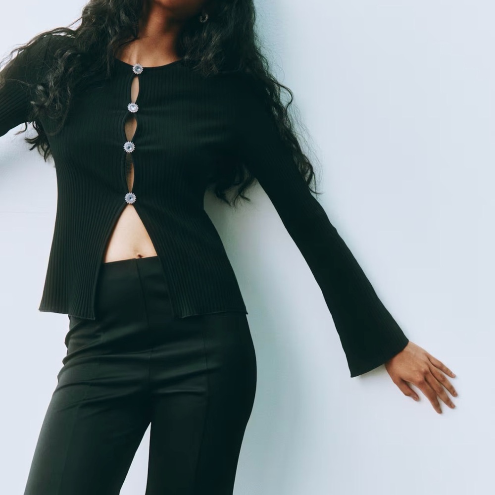 New Stylish Black Ribbed Button-Up Top